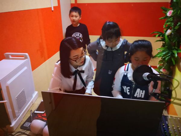 少儿主持